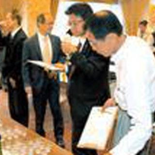 愛媛初の酒米「しずく媛」品質向上と需要拡大へ　農家や酒造会社の代表ら50人が意見交換