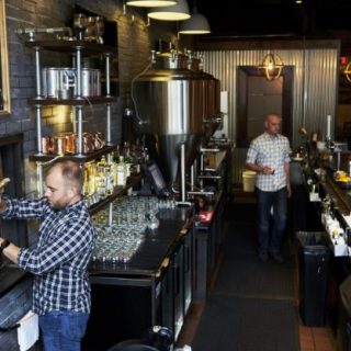 ビール醸造所とコーヒー焙煎所の「共存時代」がやってきた！｜米国で続々「縁結び」中